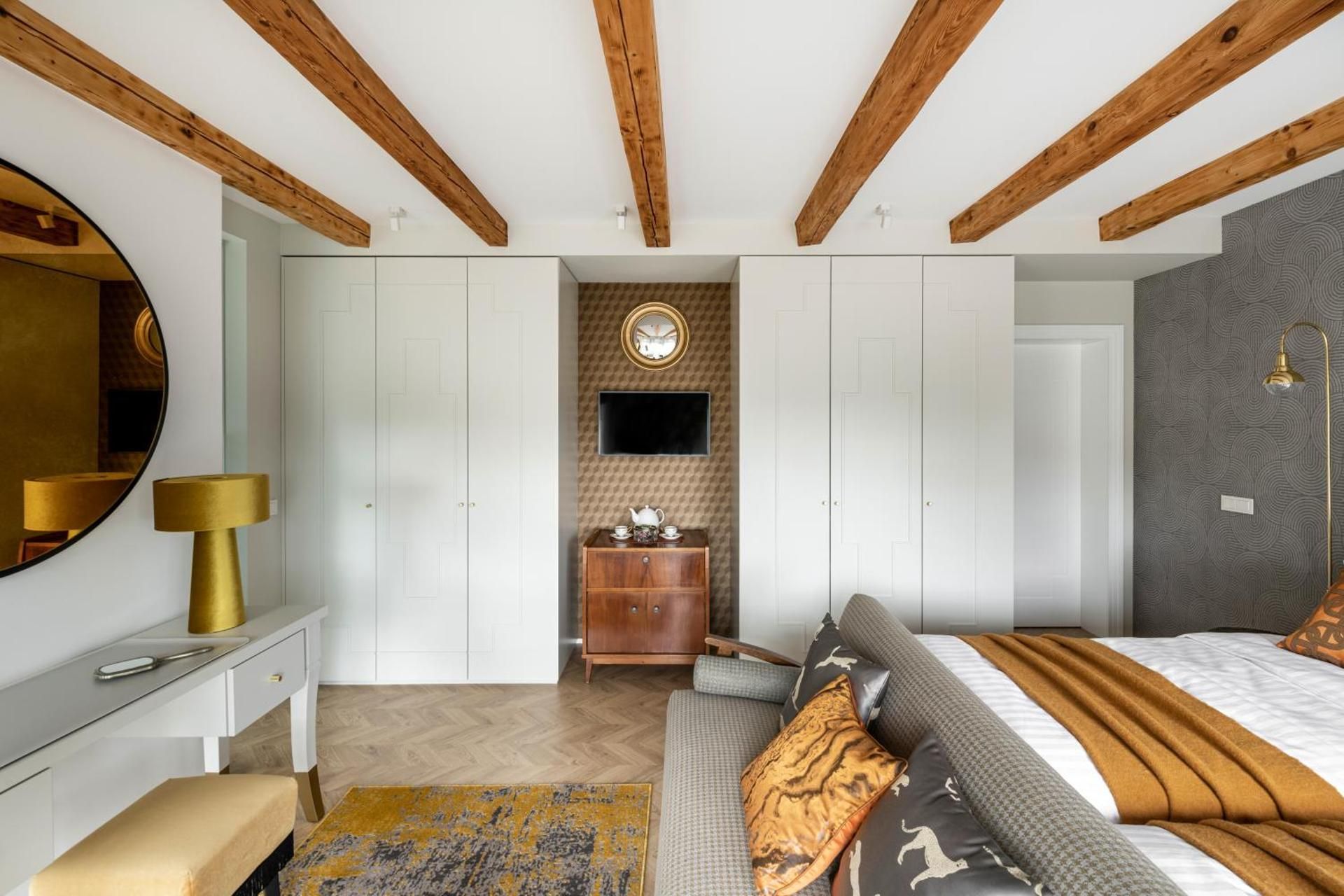 Large Double Room