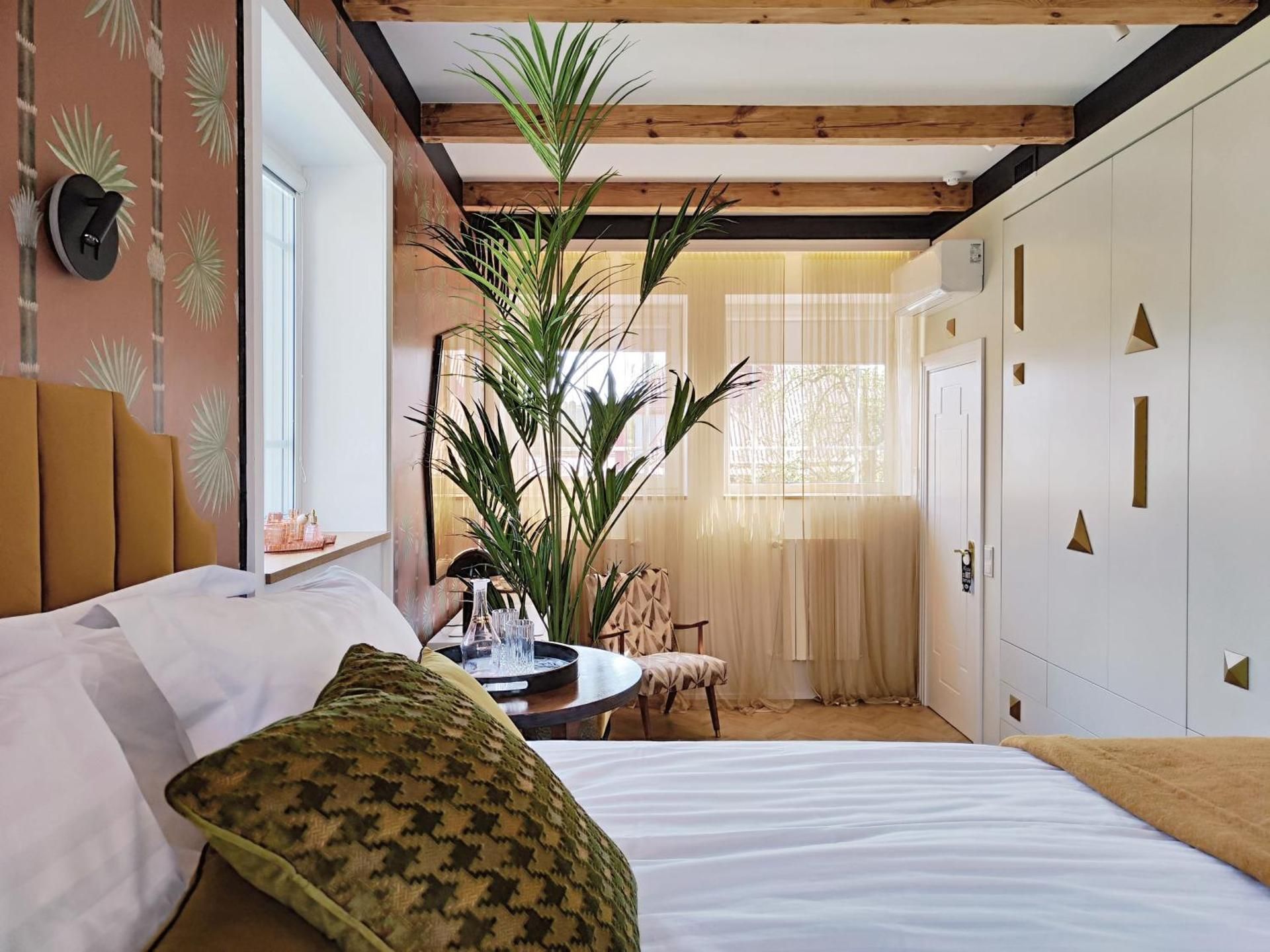 Deluxe Double Room with Shower