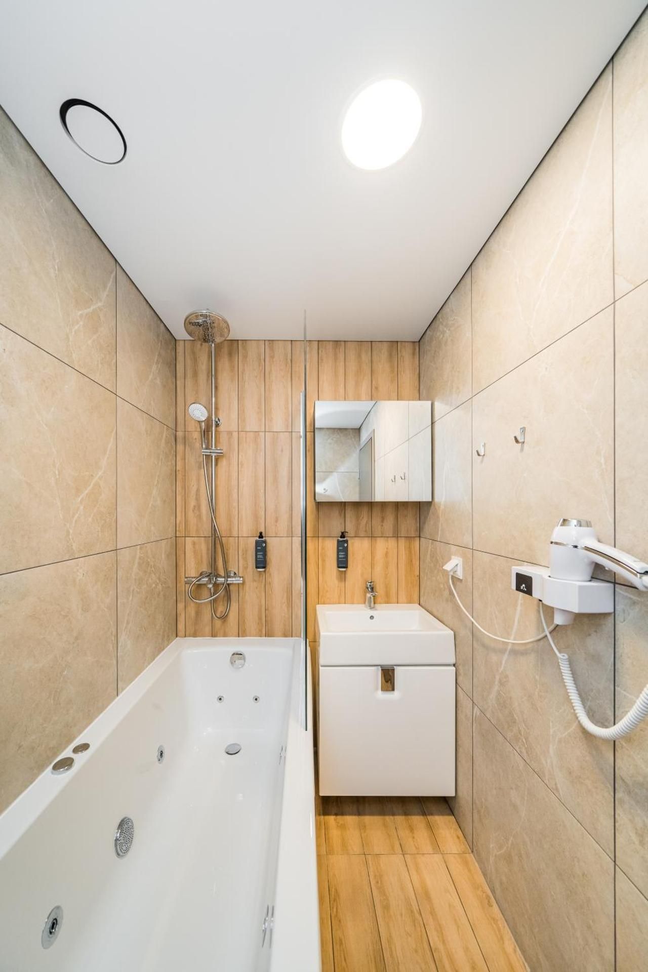 Two-Bedroom Deluxe Apartment
