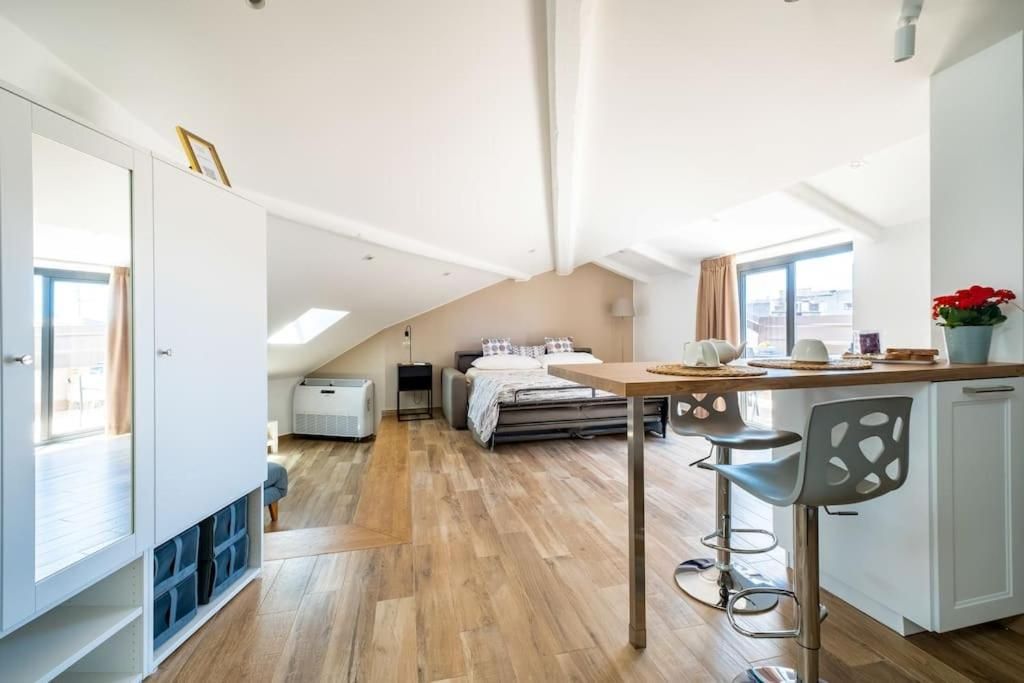 Apartment with Terrace