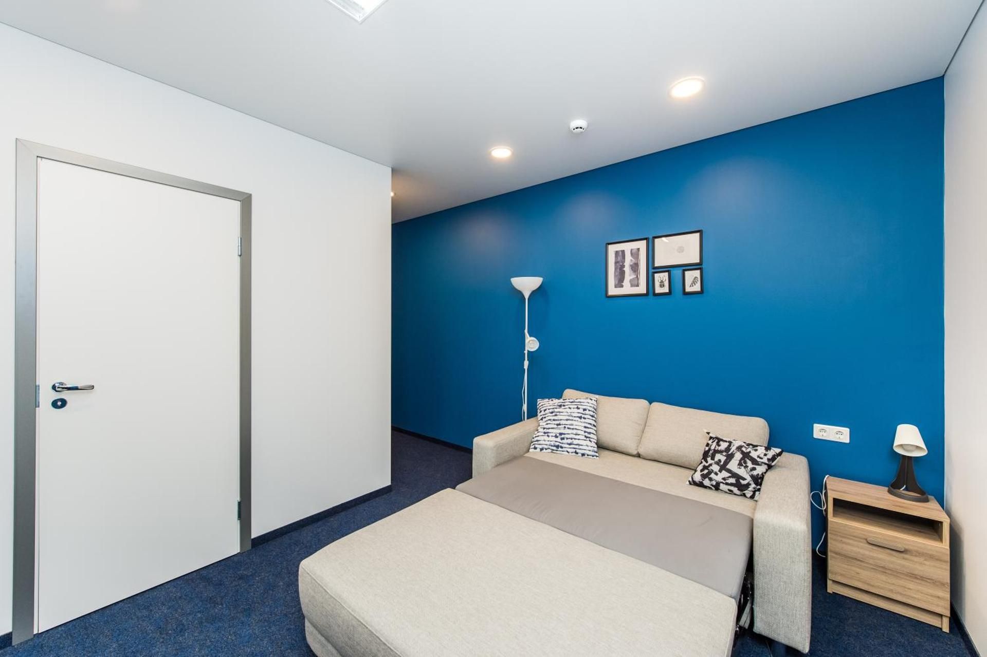 Apartment with Shower