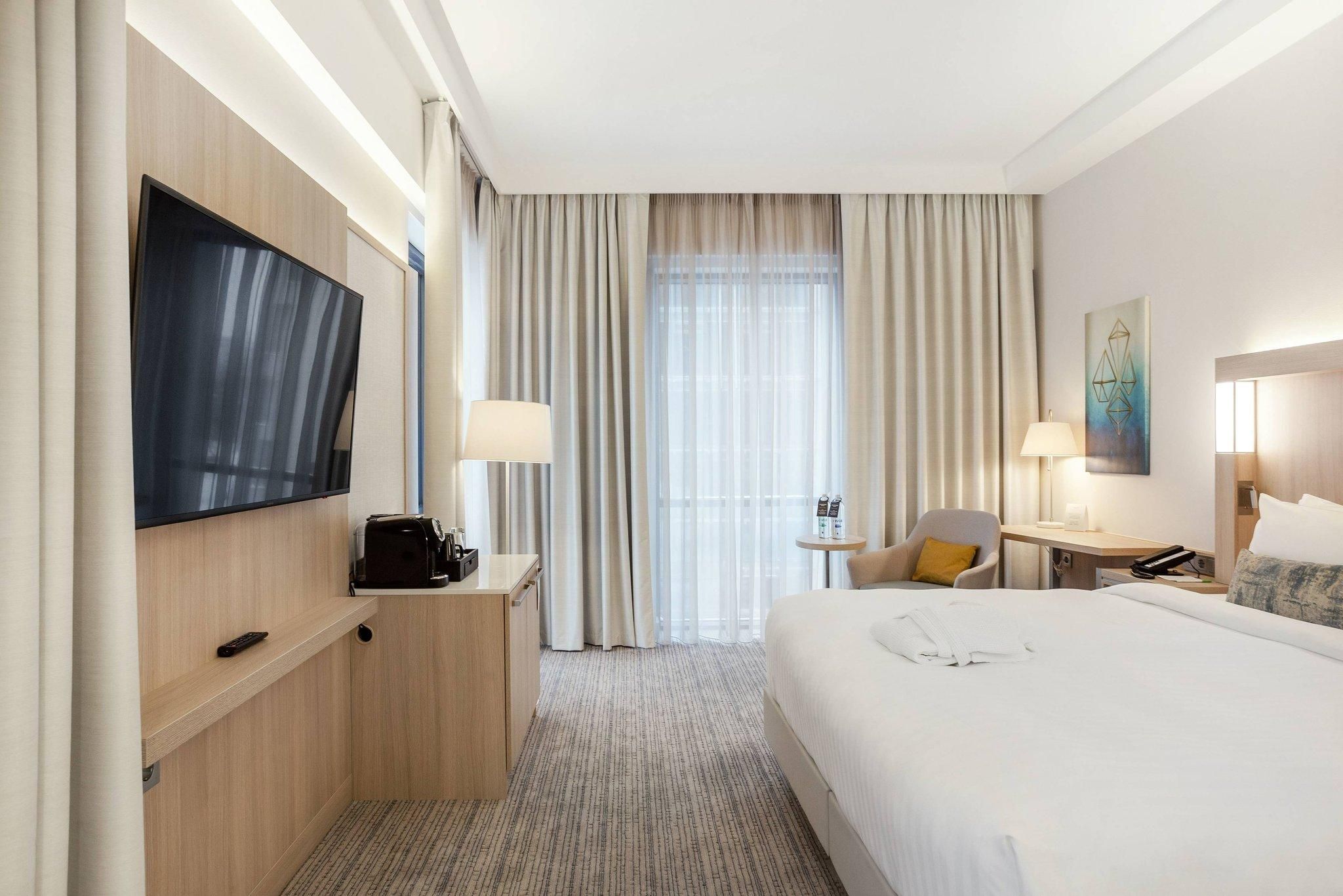 Superior King, Guest room, 1 King