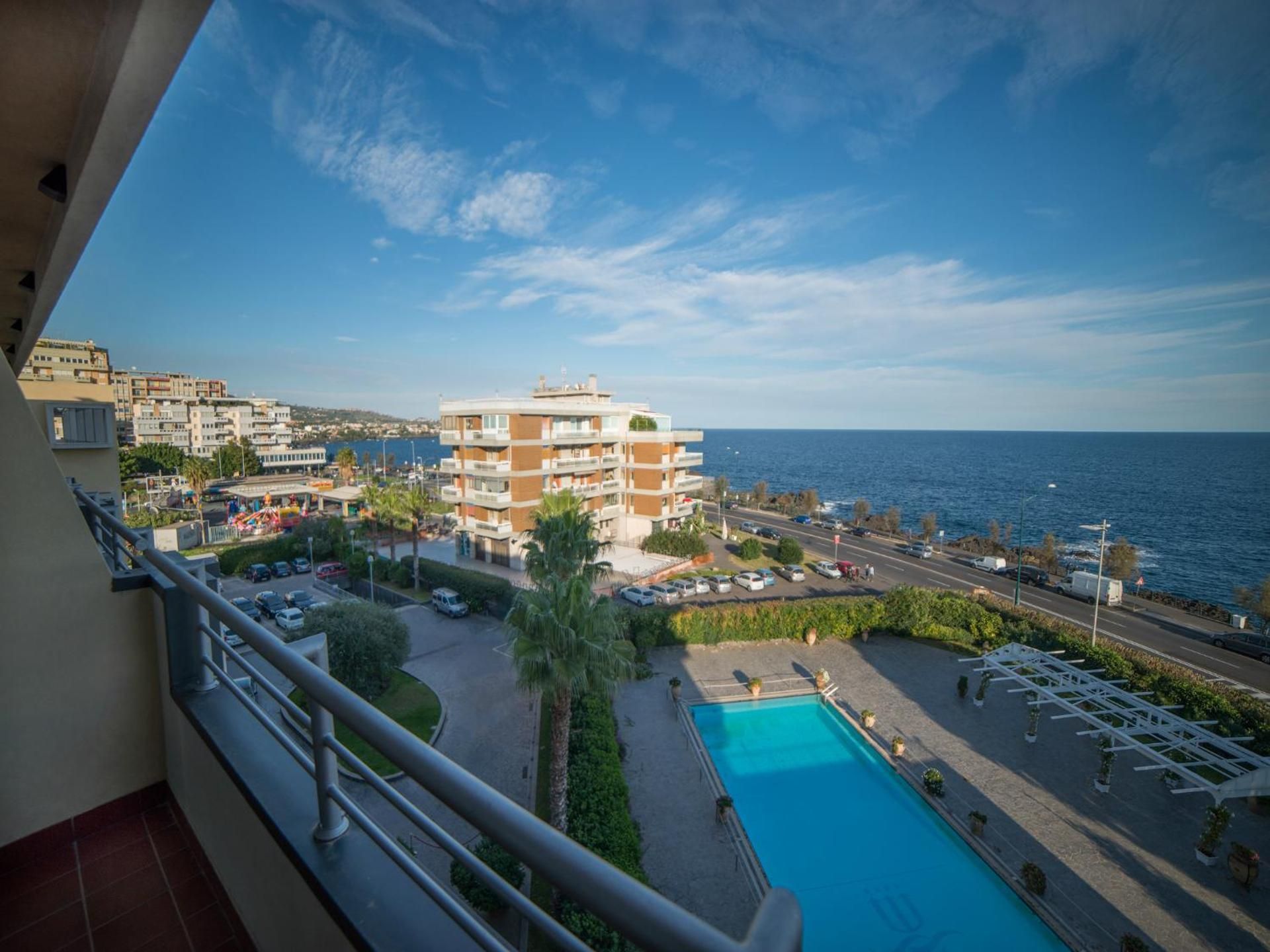 Superior Double or Twin Room with Sea View