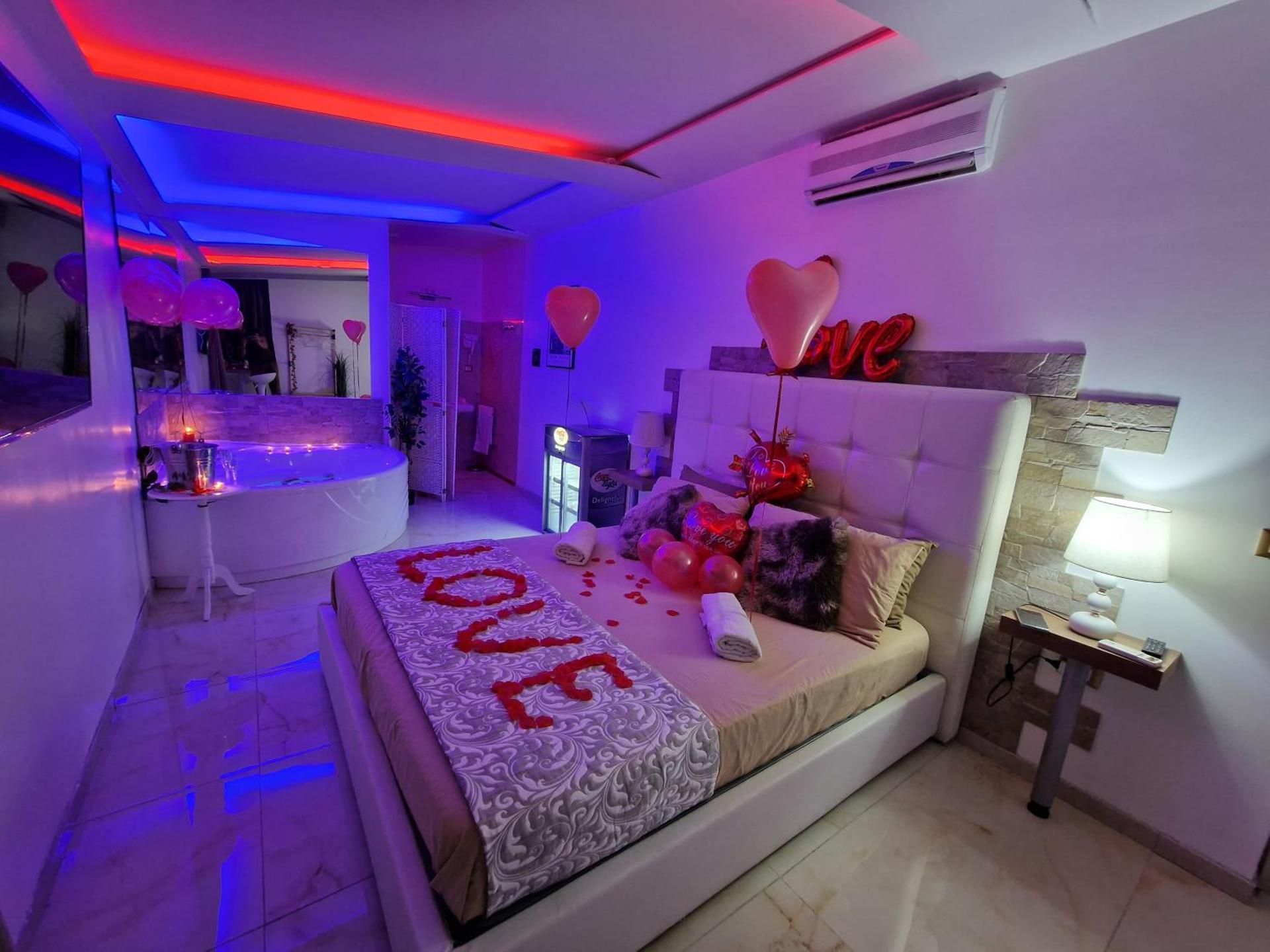 Suite with Spa Bath