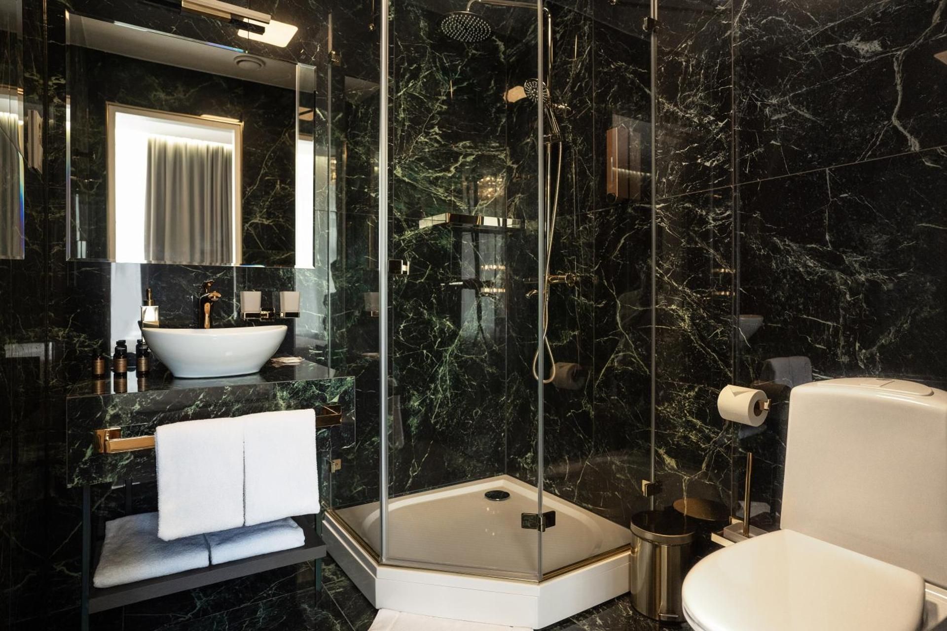 St.Palace hotel Deluxe Room 2