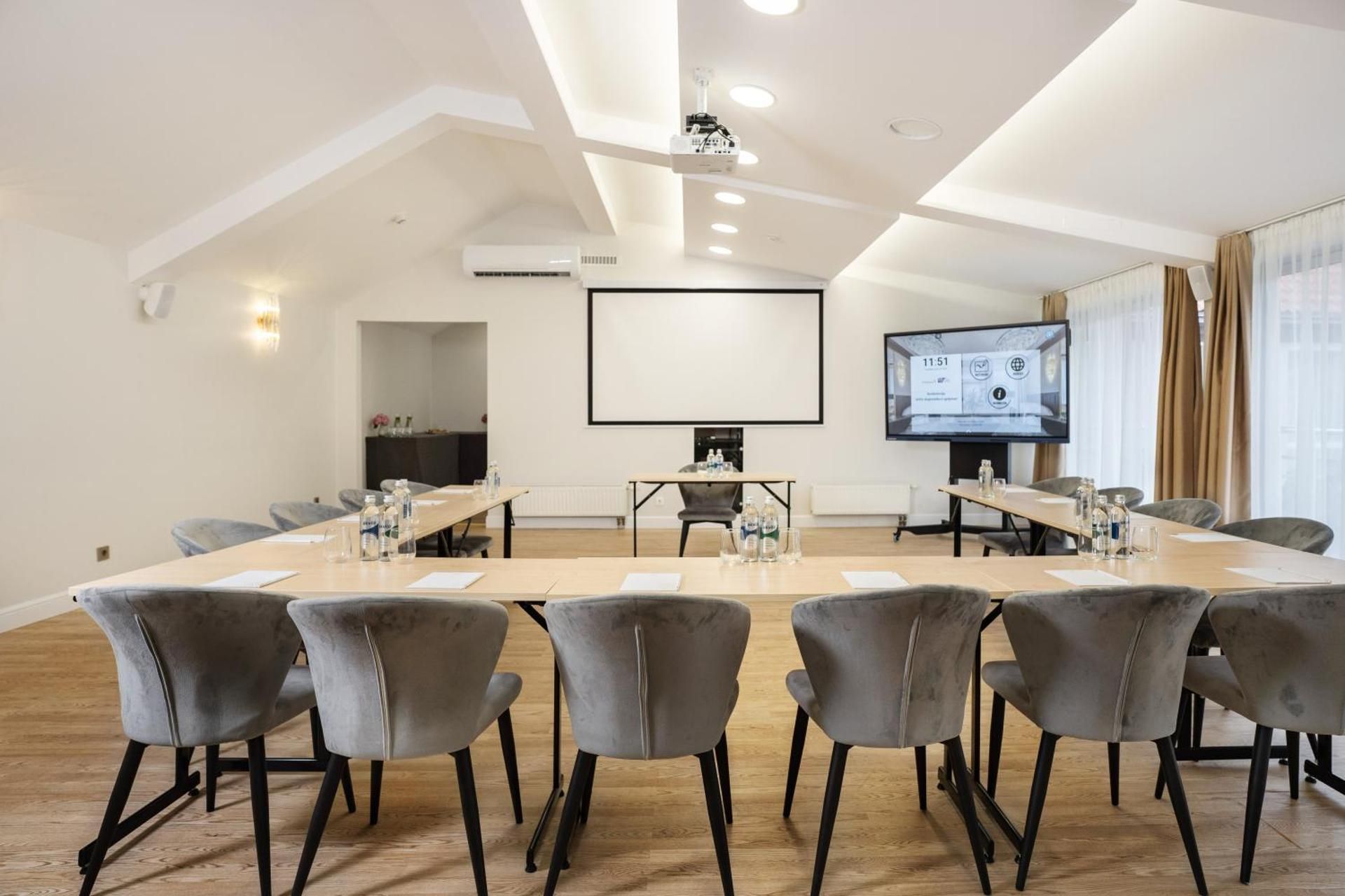 meeting room / ballrooms