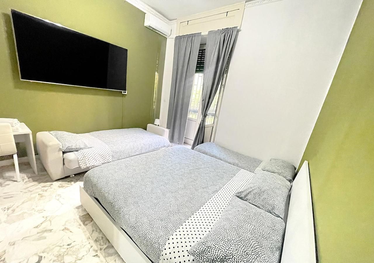 Standard Double Room with Shared Bathroom