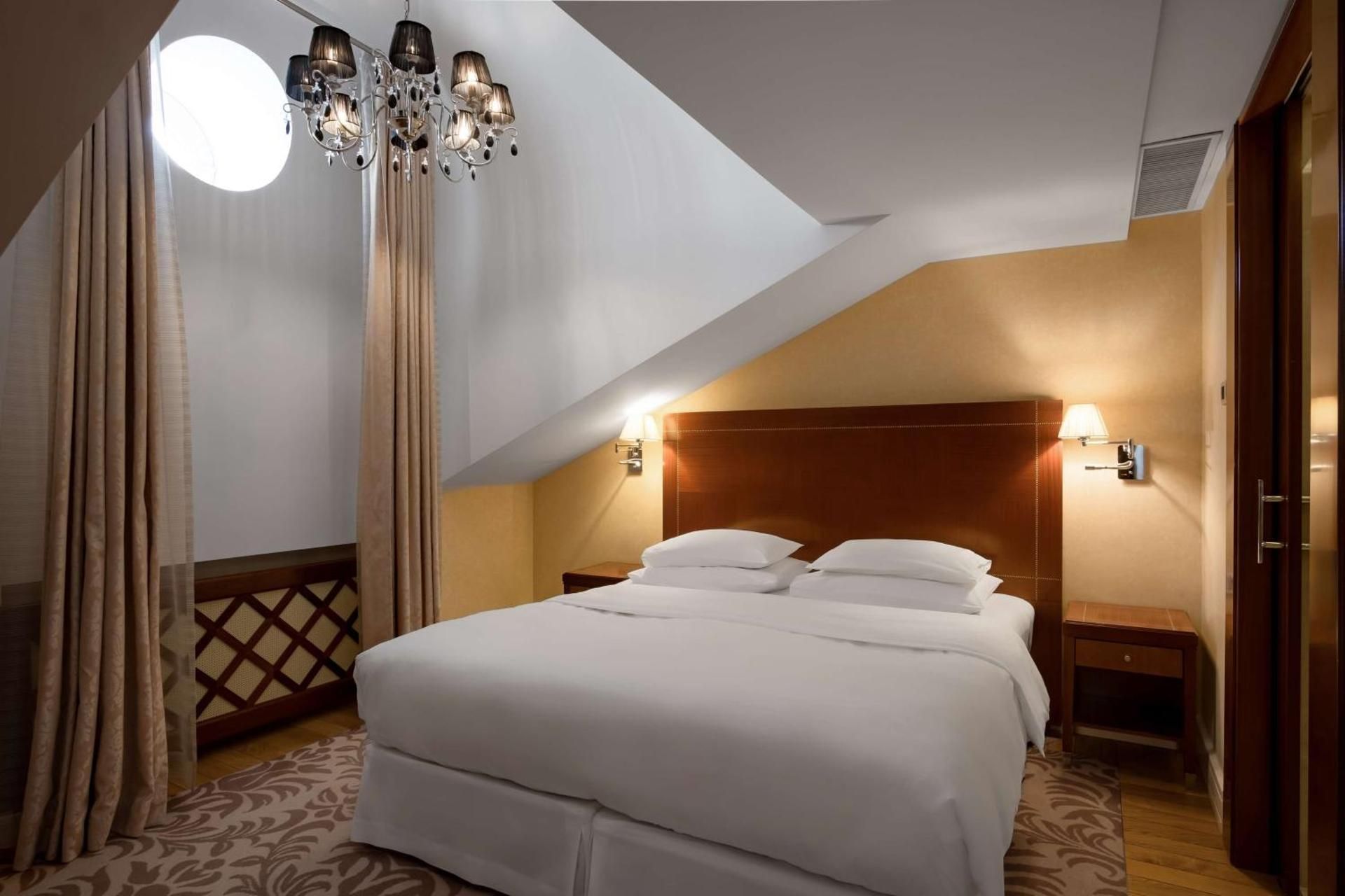 King Junior Suite