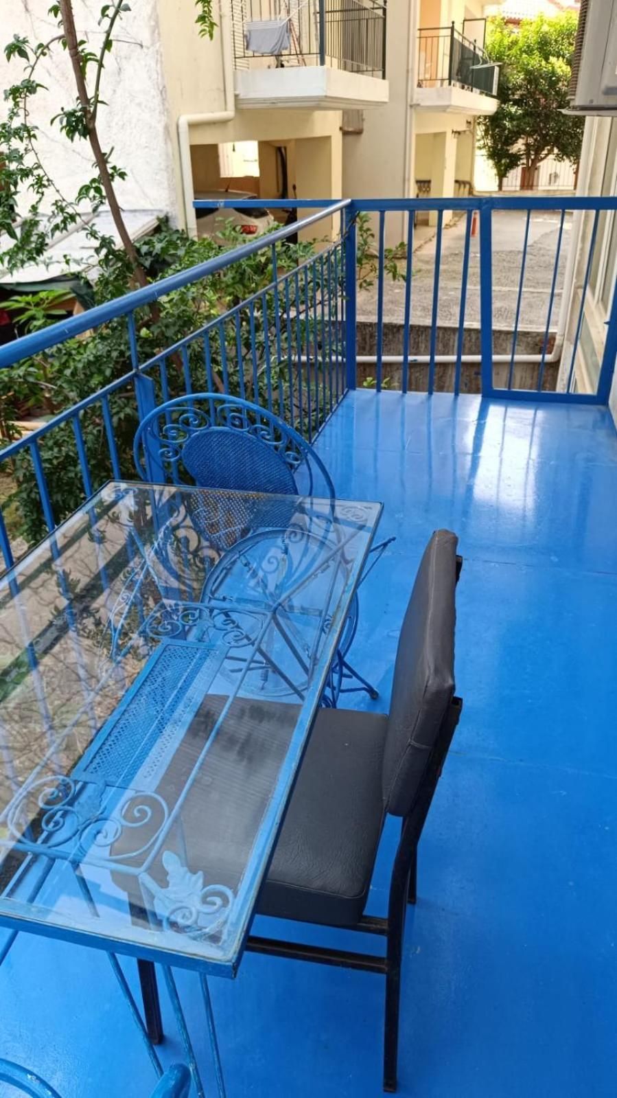 Apartment with Garden View