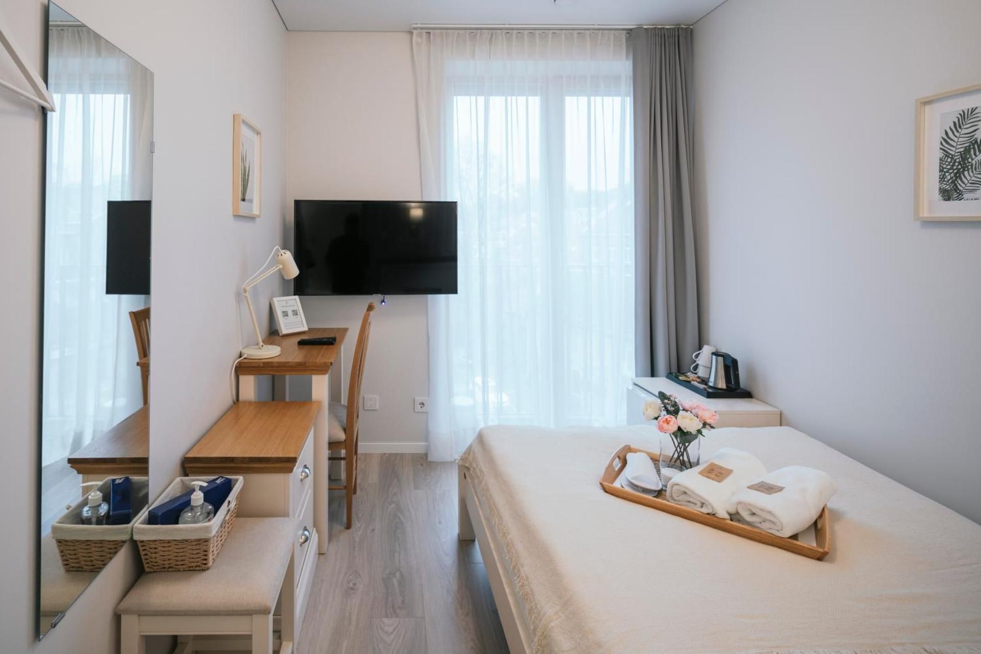 Economy Double Room with External Private Bathroom