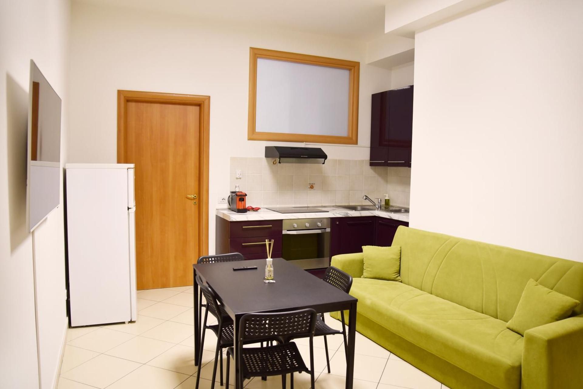 One-Bedroom Apartment