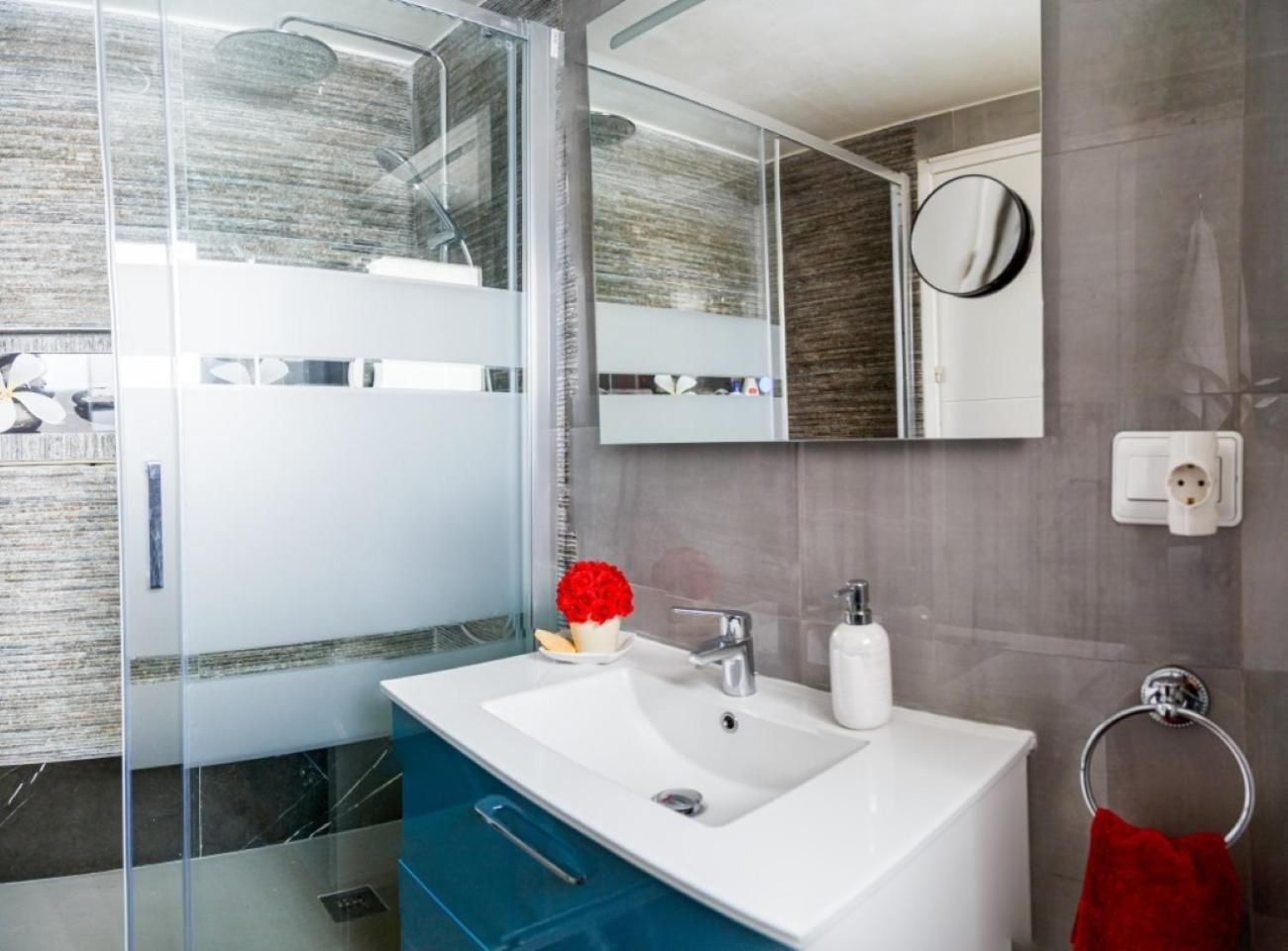 Standard Double Room with Shared Bathroom