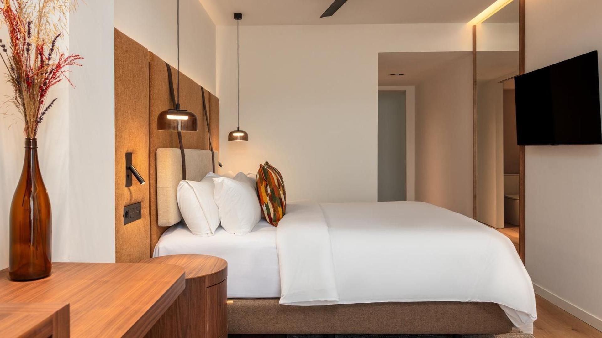 Premium Queen Room
