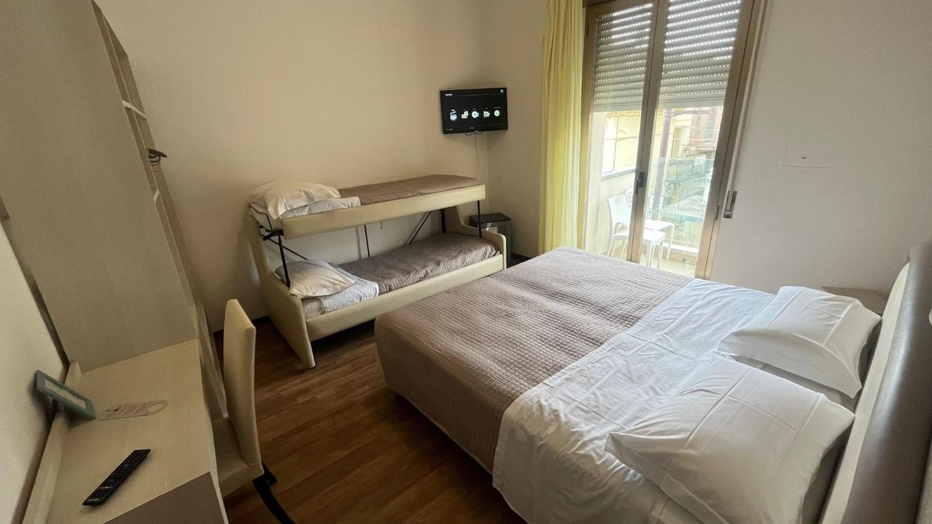 Standard Quadruple Room