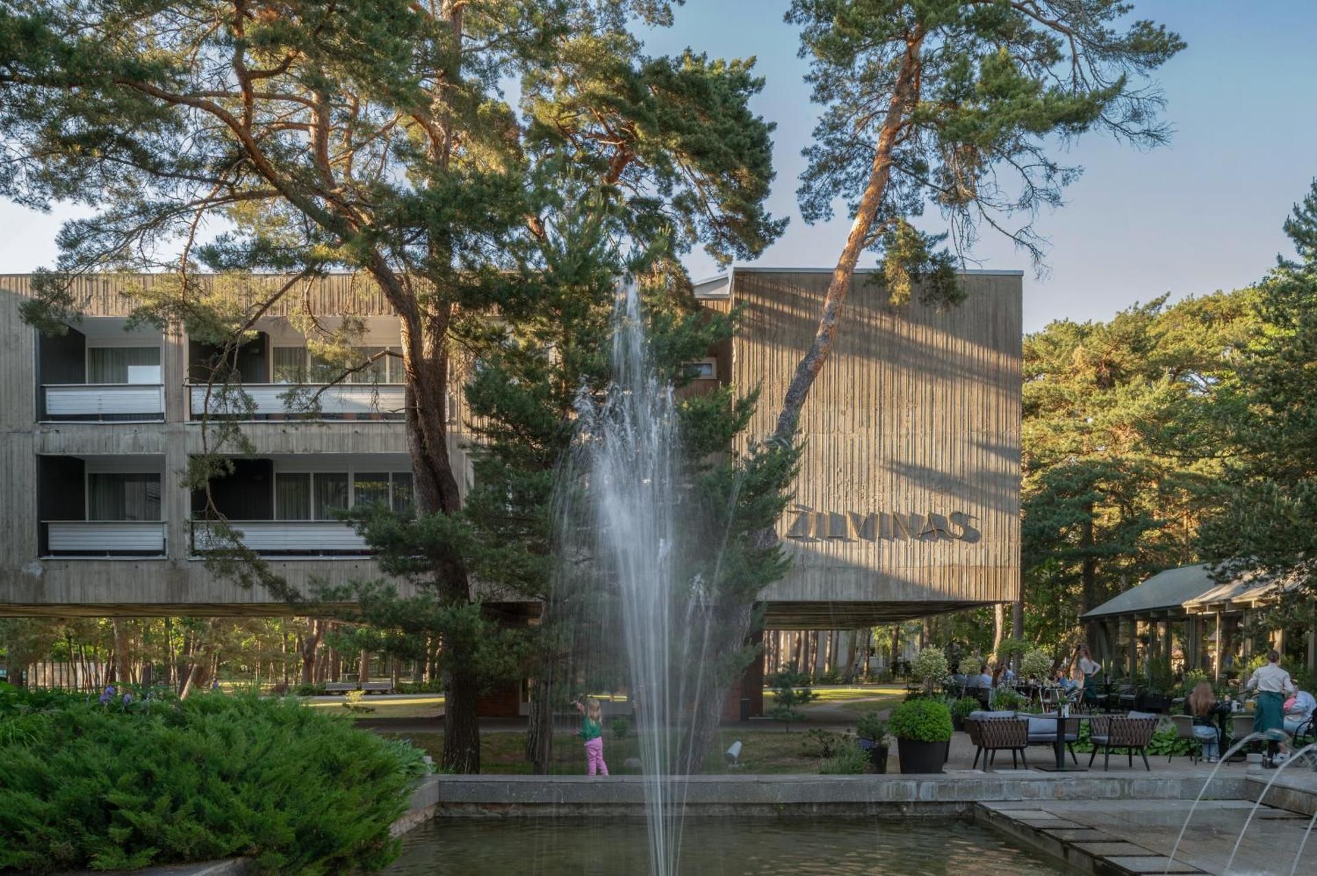 Zilvinas Hotel