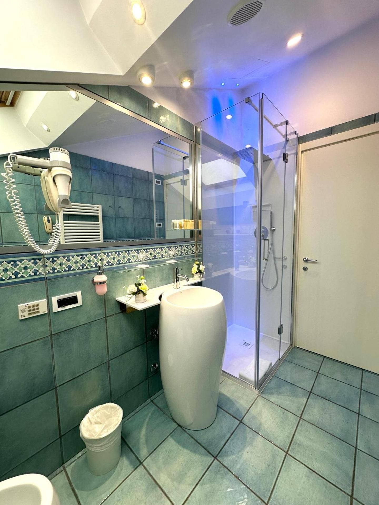 Deluxe Double or Twin Room with Spa Bath