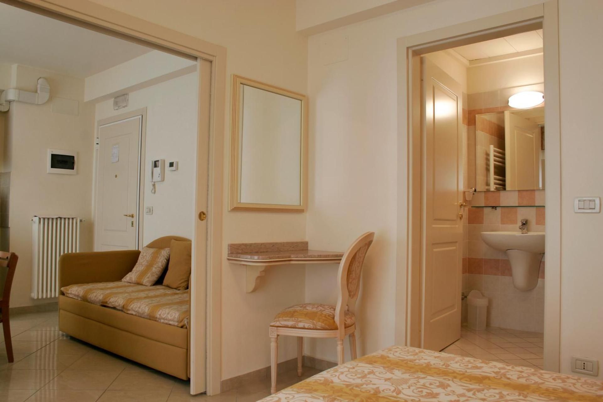 One-Bedroom Apartment (4 Adults)