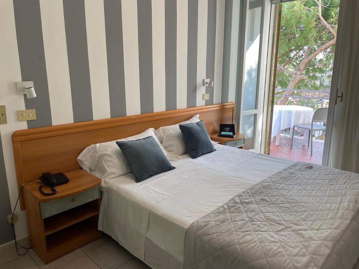 Comfort Double Room with Terrace