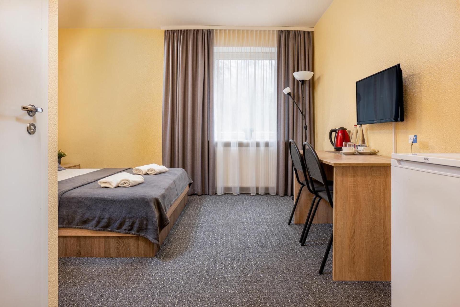 Economy Triple Room with Shared Bathroom