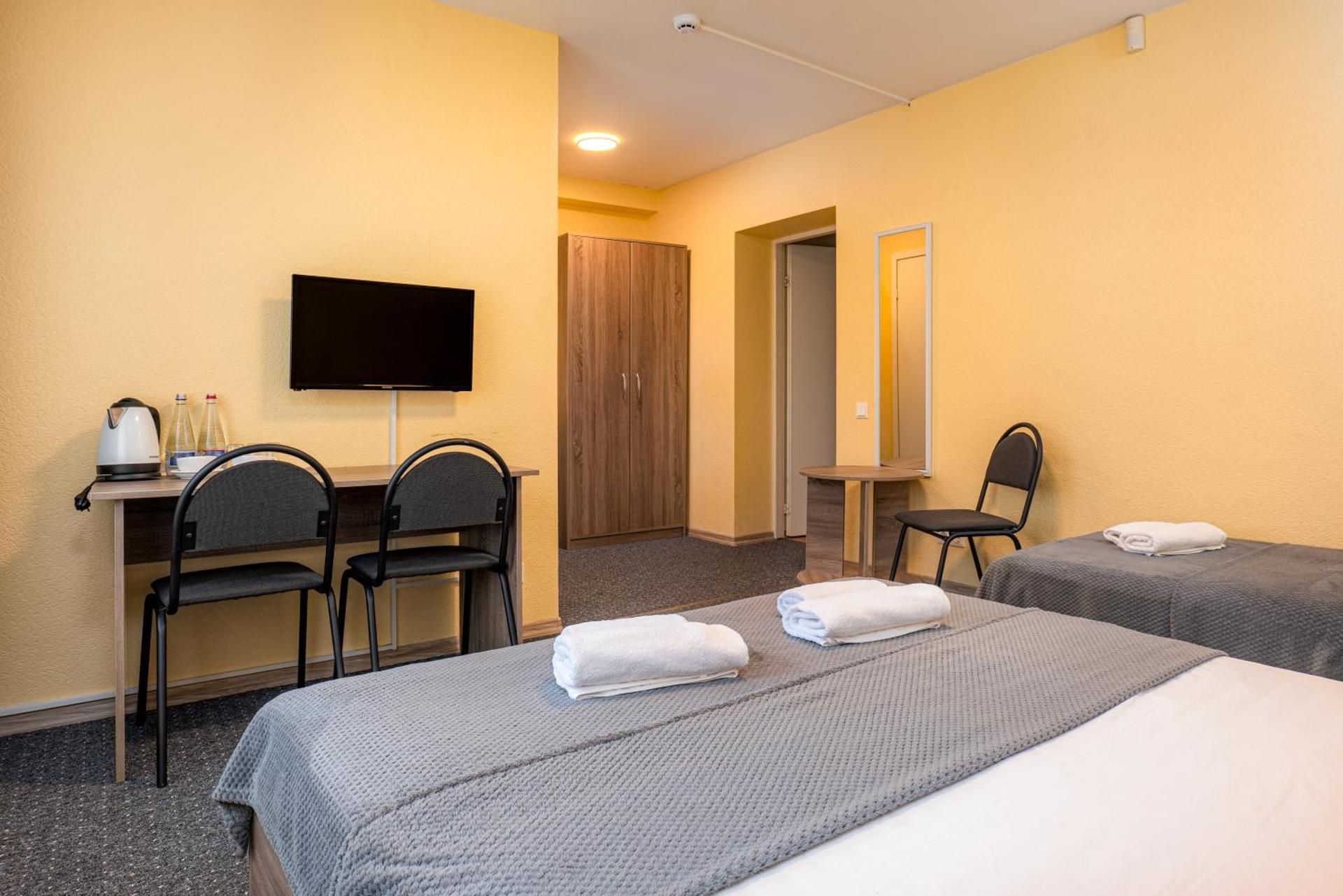 Comfort Triple Room