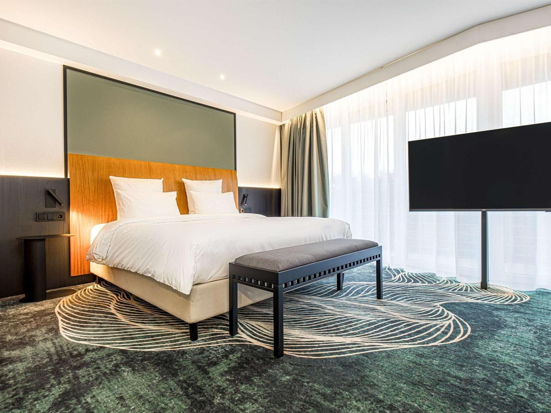 Privilege King Room with Sofa Bed and SPA Access