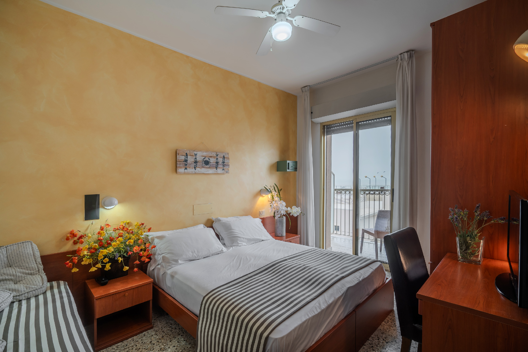 Triple Guest Room