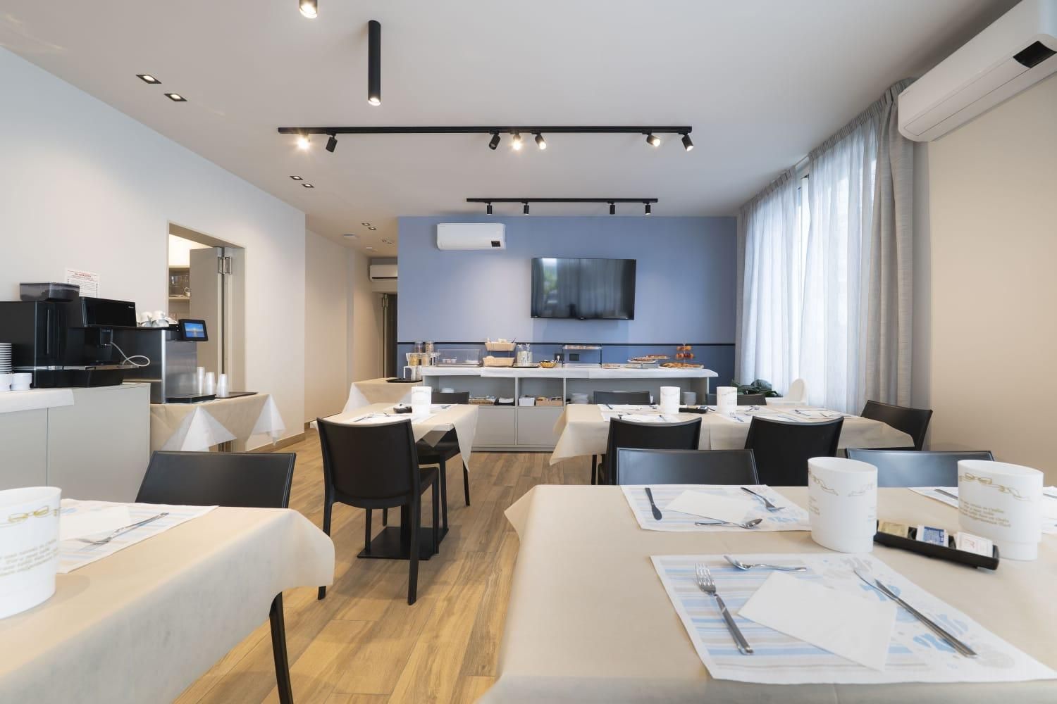 Global Hotel