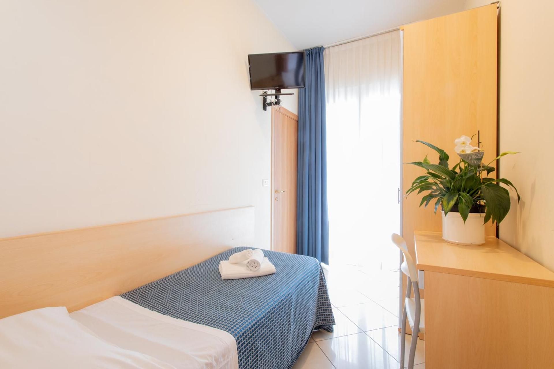Budget Single Room