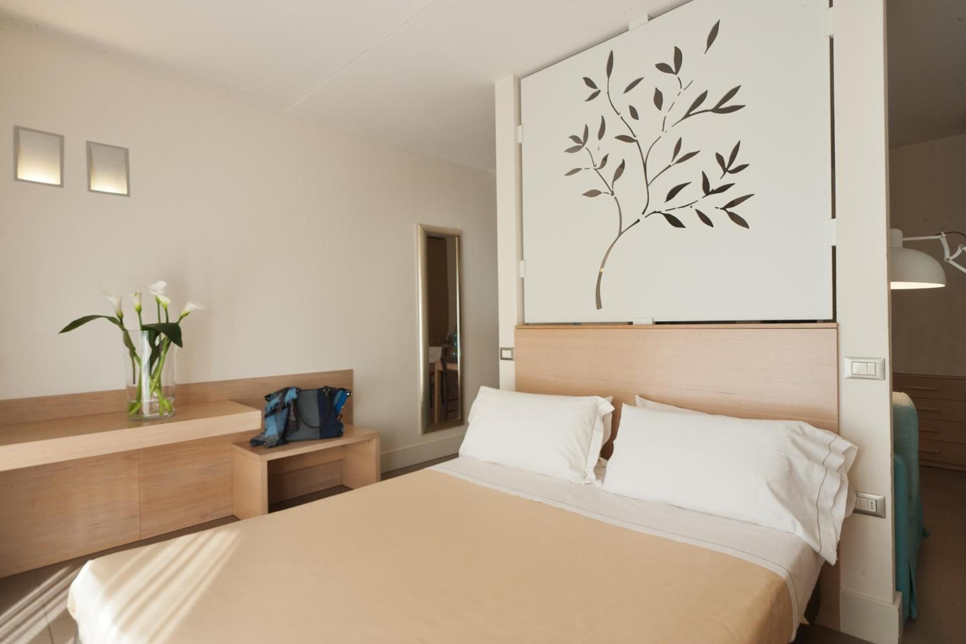 Junior Suite with Lateral Sea View and Spa Access