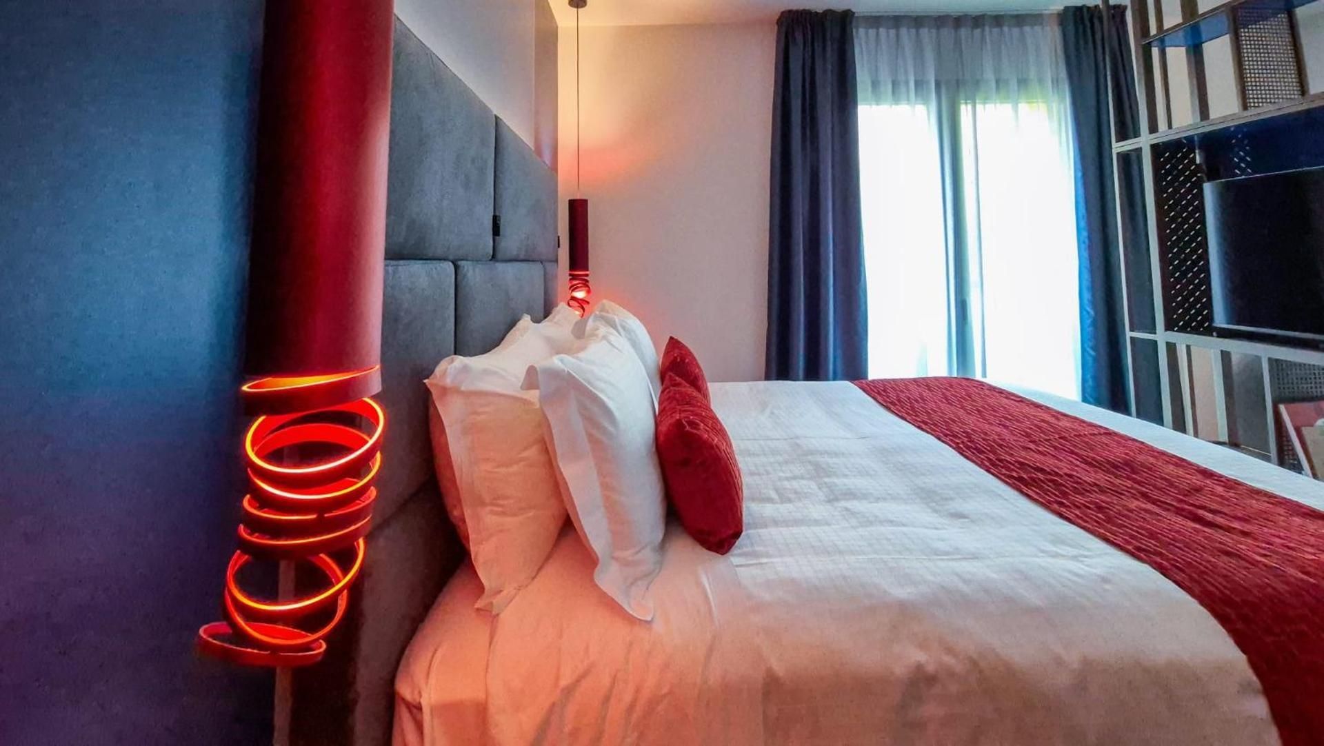 Superior King Suite