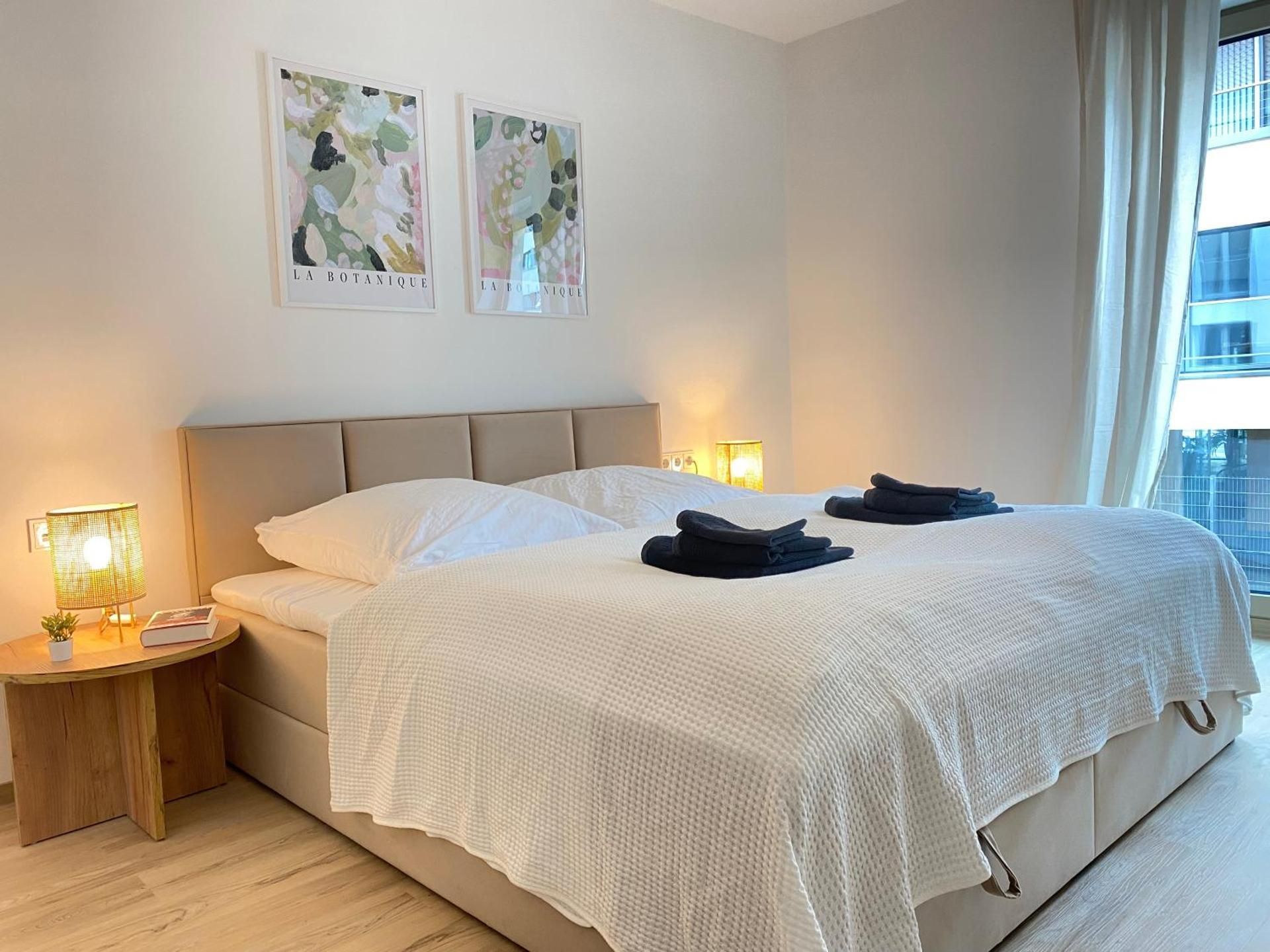 Deluxe Apartment