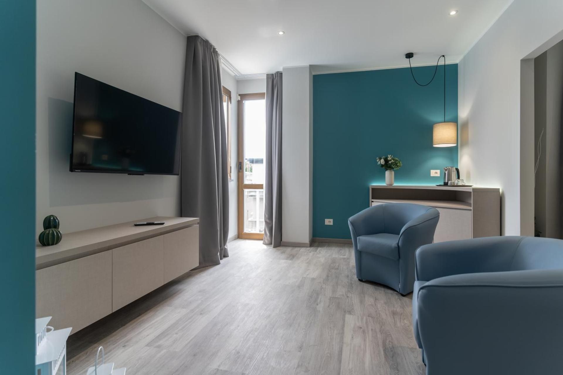 King Room with Spa Bath