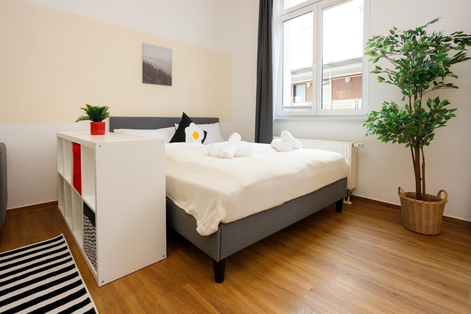 One-Bedroom Apartment with Balcony