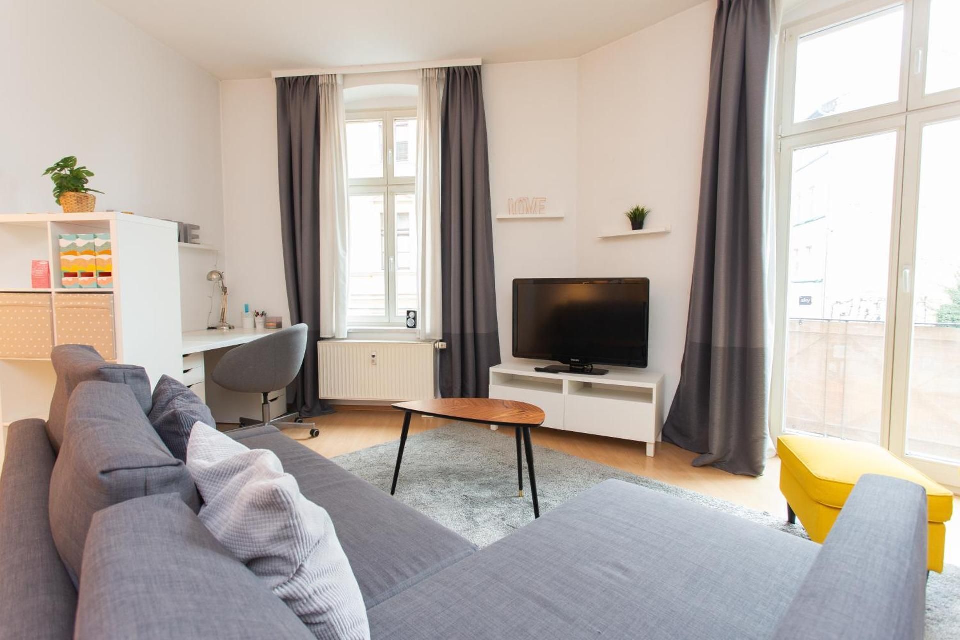 One-Bedroom Apartment