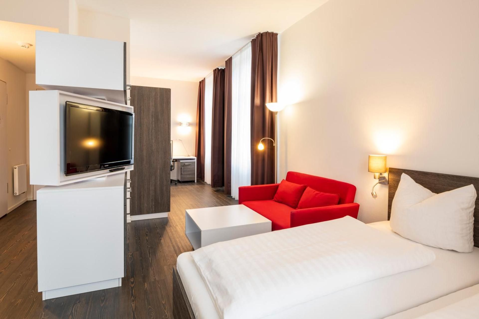 Large Double or Twin Room