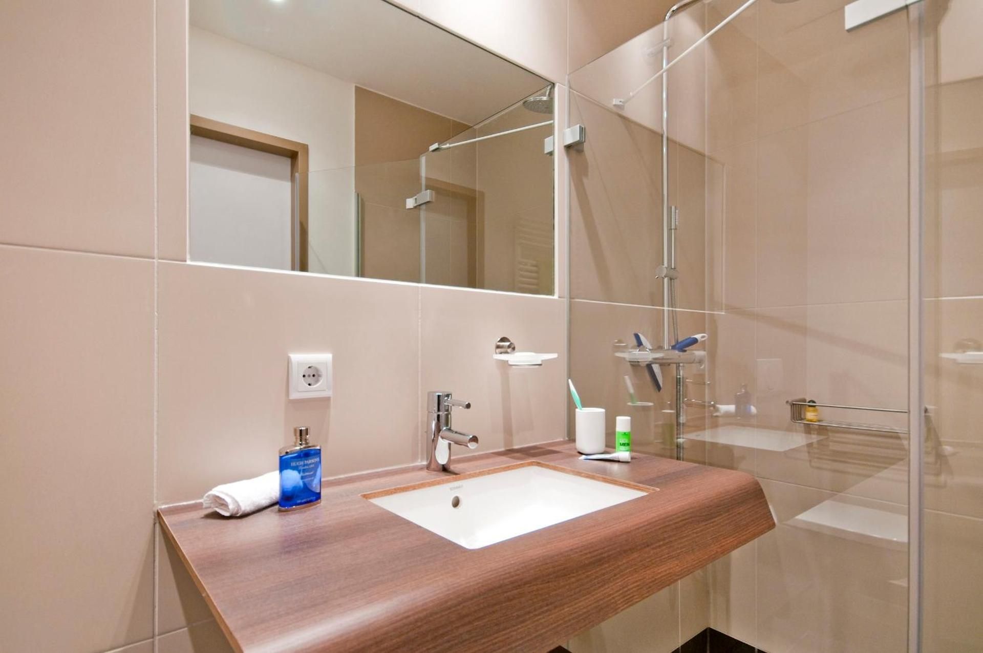 Business Single Room