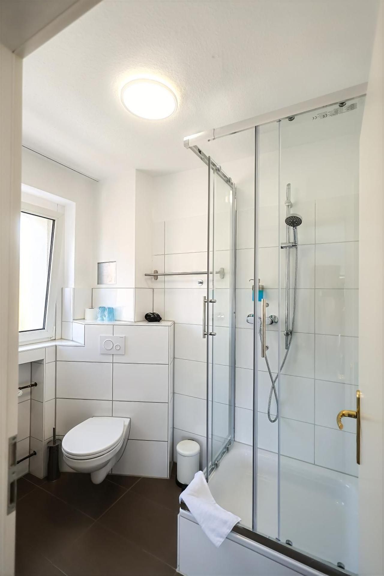 Double or Twin Room with Bathroom