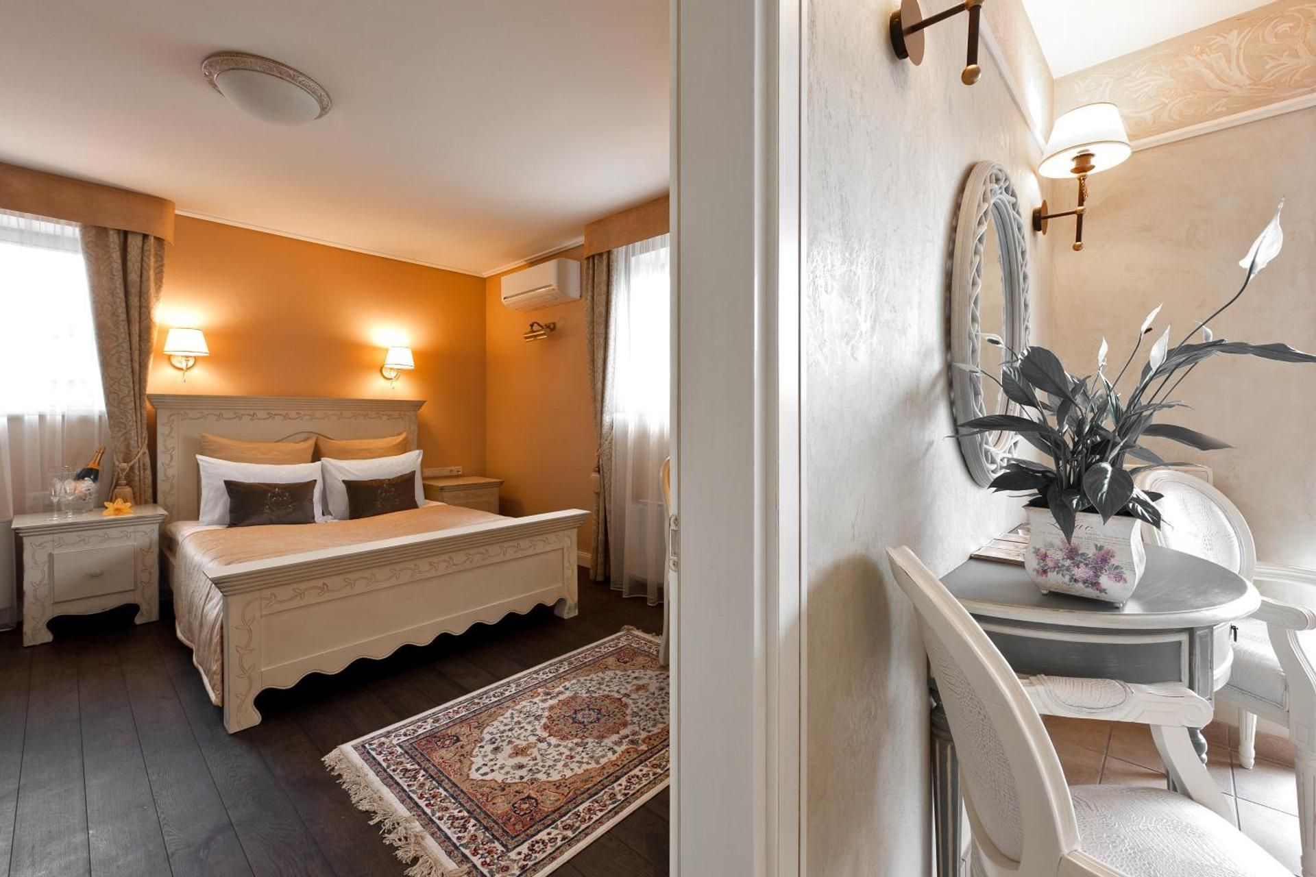 Viva Trakai Deluxe Suite with Spa Bath 2