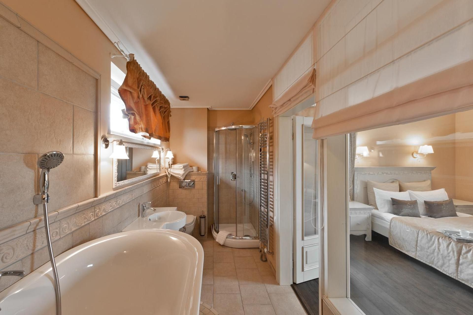 Viva Trakai Deluxe Double Room 3