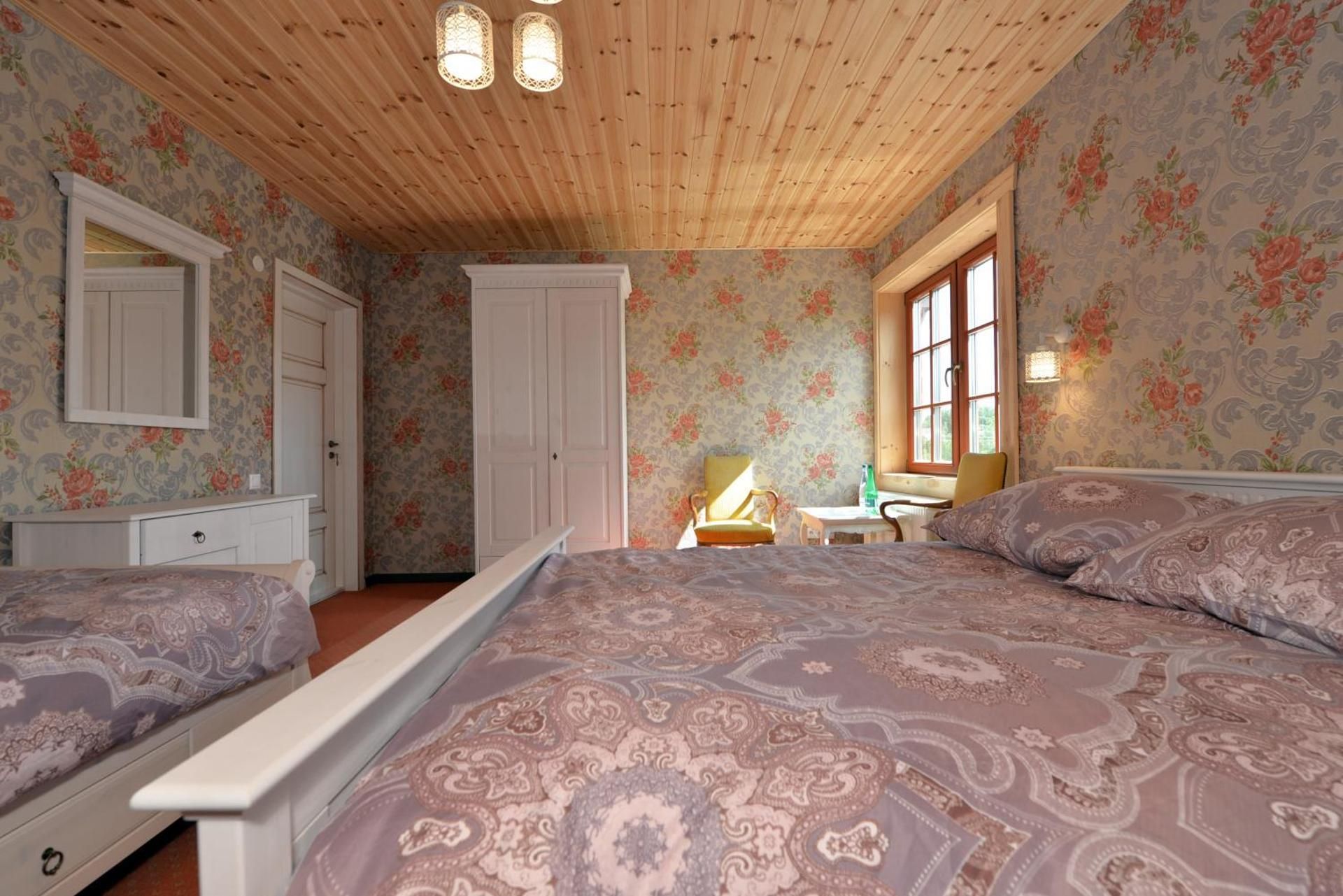 Triple Room with Shared Bathroom