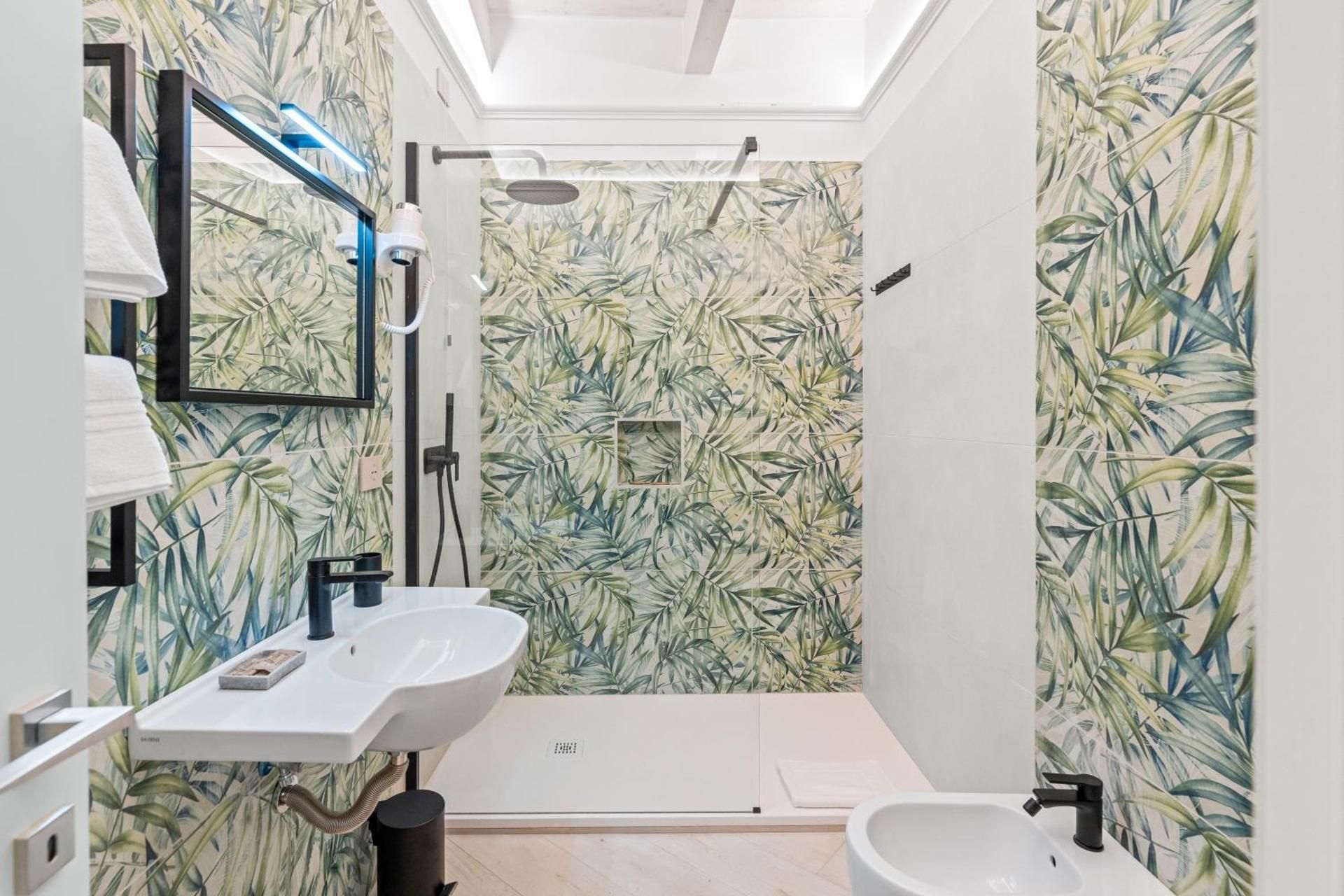 Superior One-Bedroom Apartment