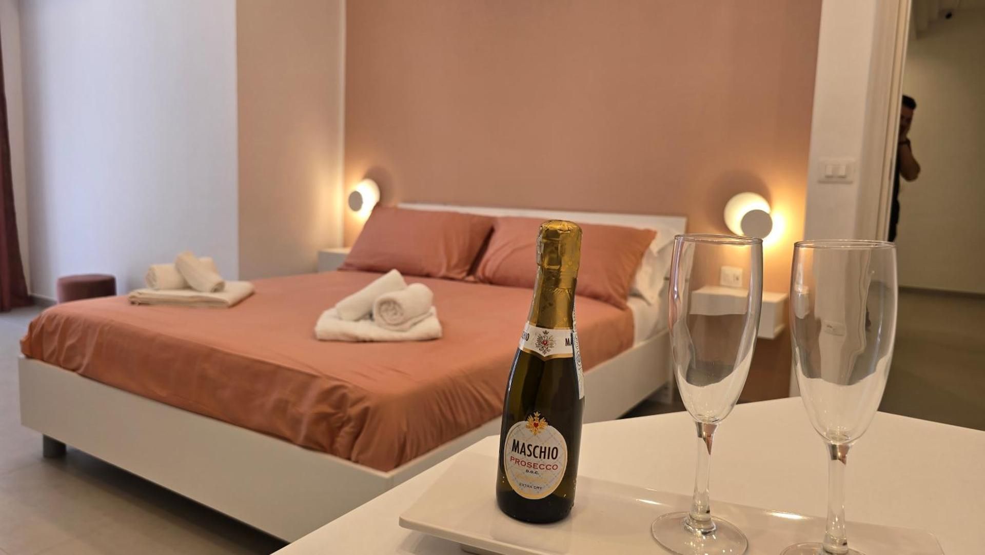 Deluxe Room (2 Adults + 1 Child)