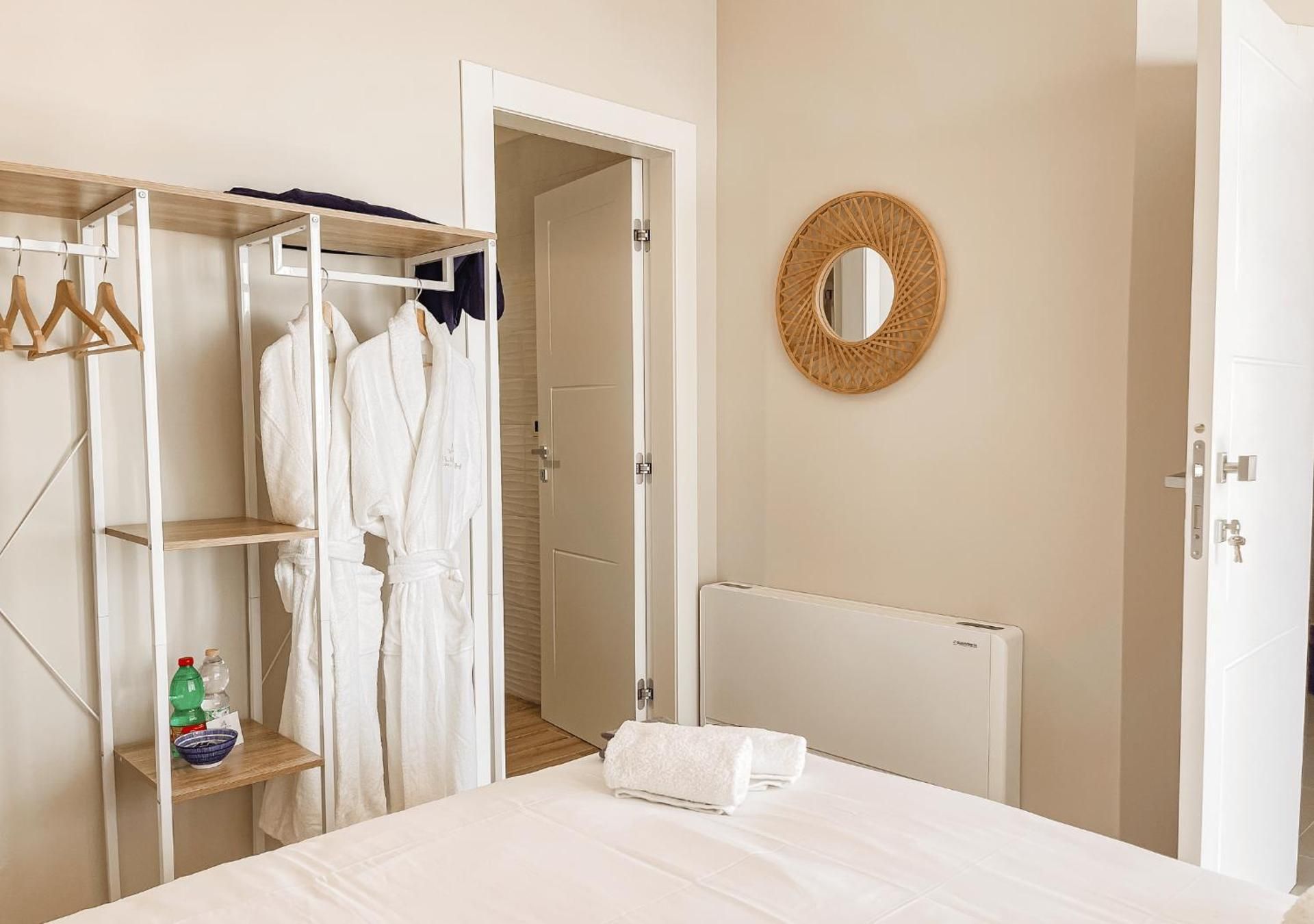 Deluxe Double Room with Balcony and Sea View