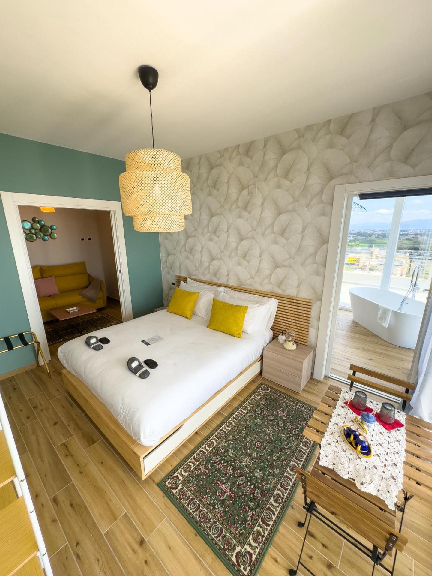 Deluxe Family Suite