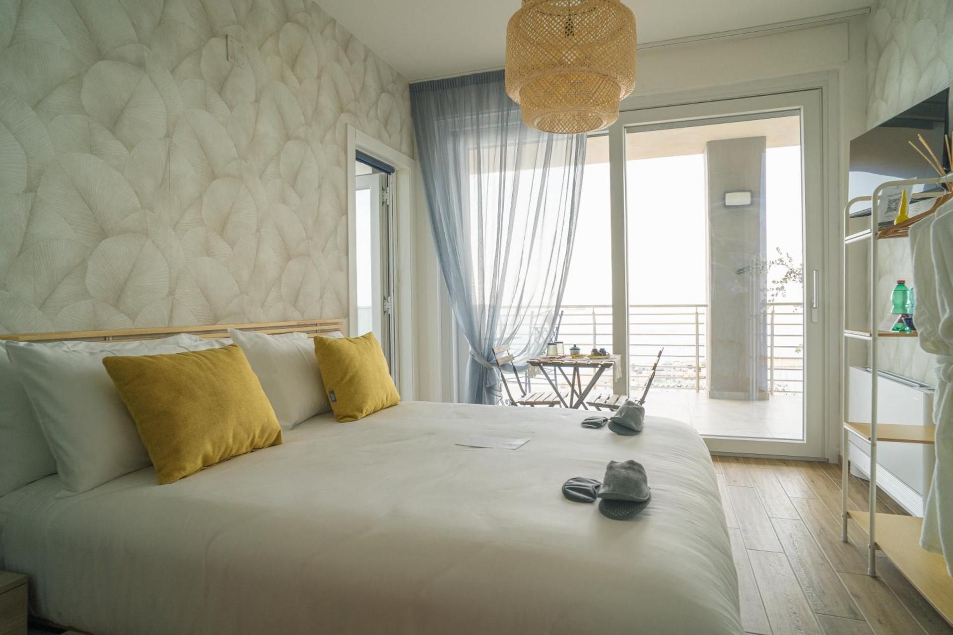 Deluxe Family Suite