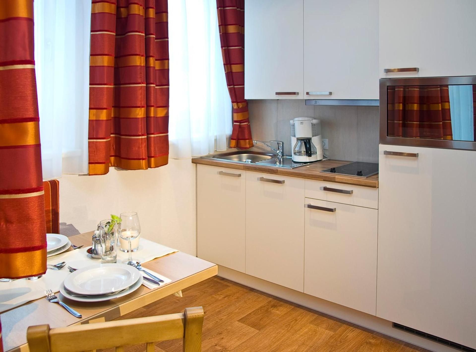 Apartment (2 Adults)