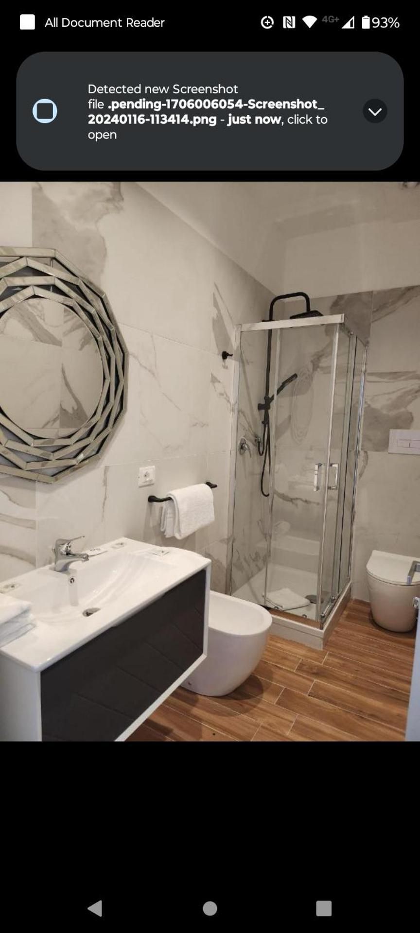 Holding House -Close train station and port Comfort Triple Room with Shower 2