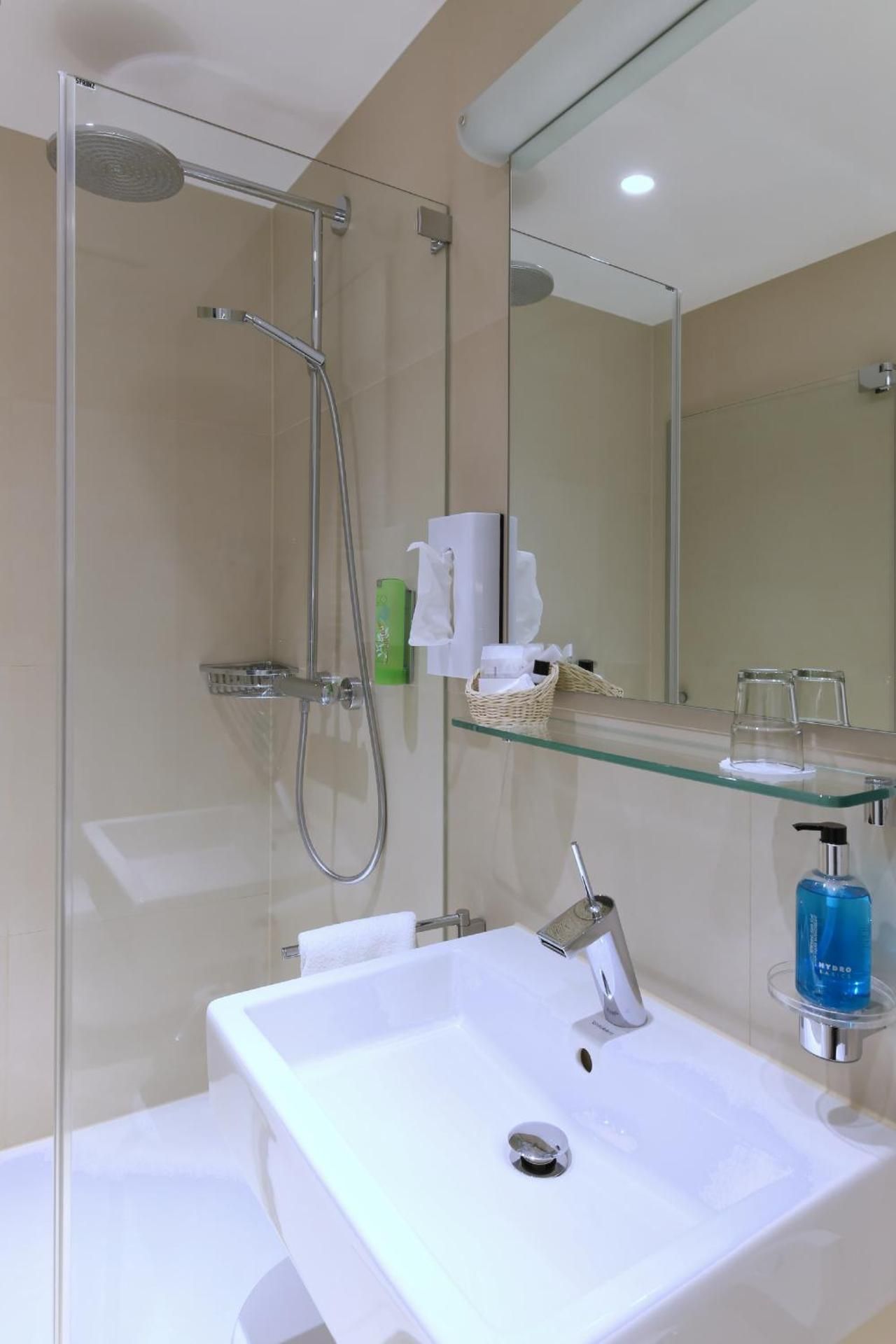 Standard Single Room