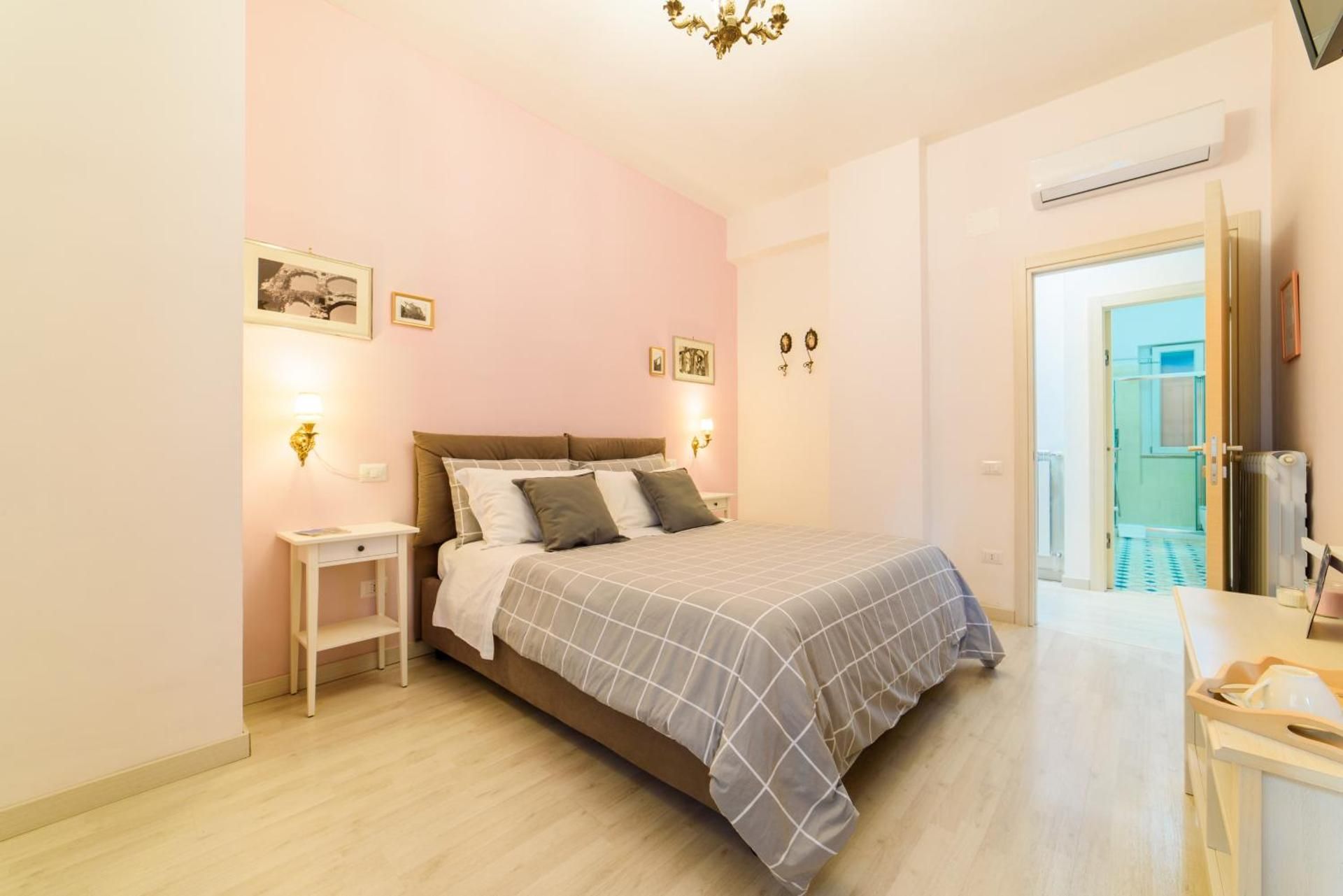 Double Room with Private External Bathroom