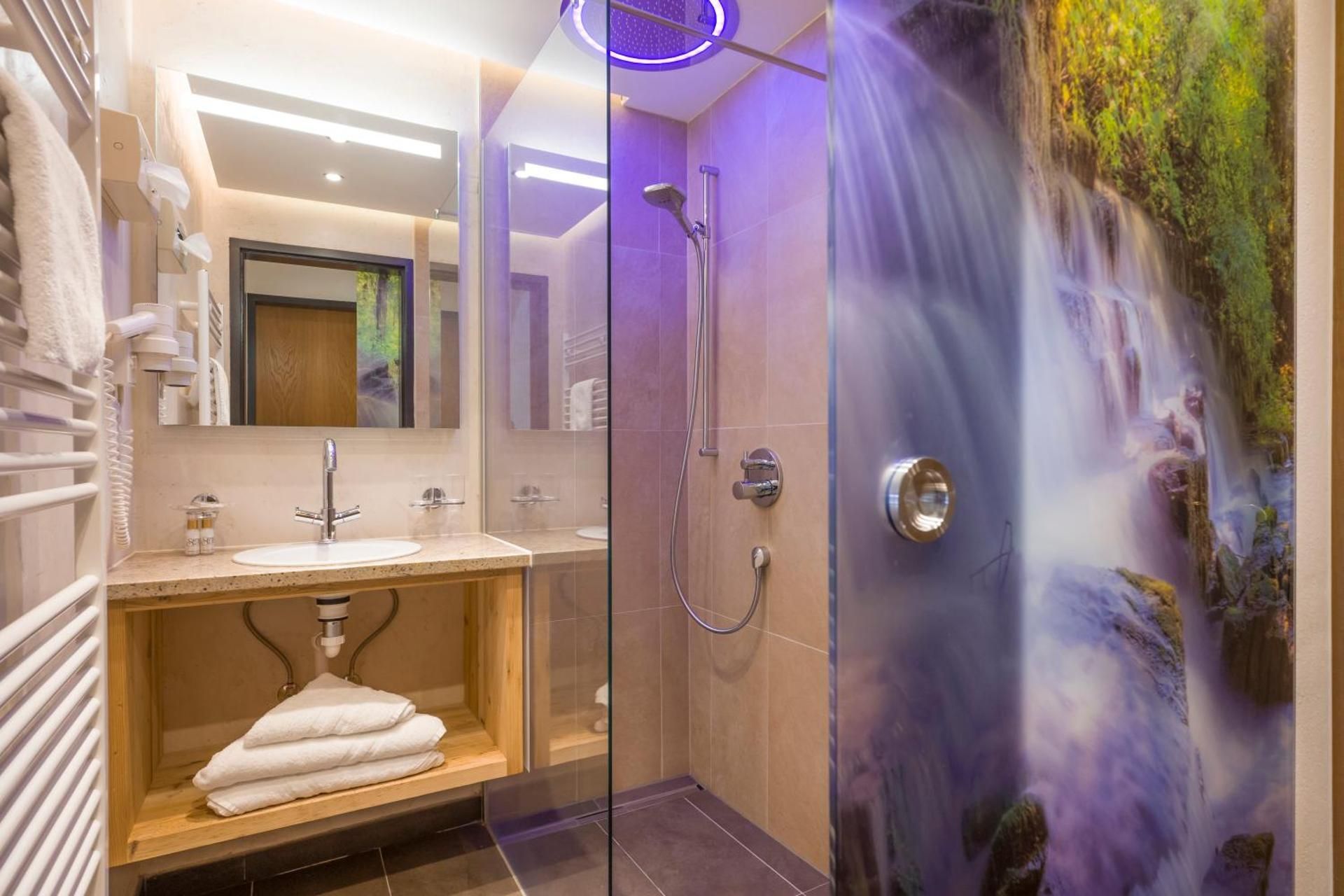 Alpin Family Resort Seetal Single Room 2